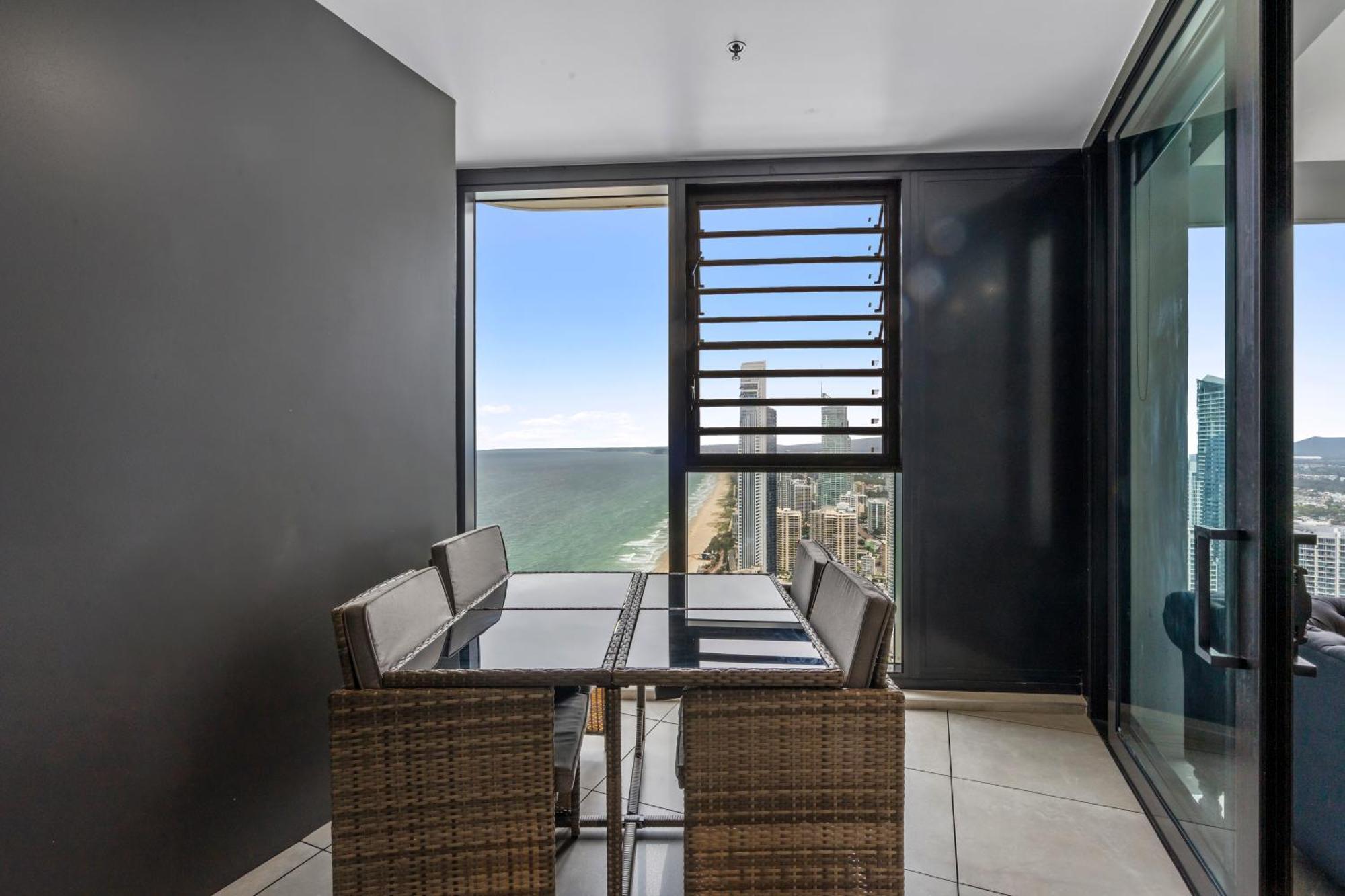 Surfers Paradise New Beachfront Apartments Gold Coast Extérieur photo